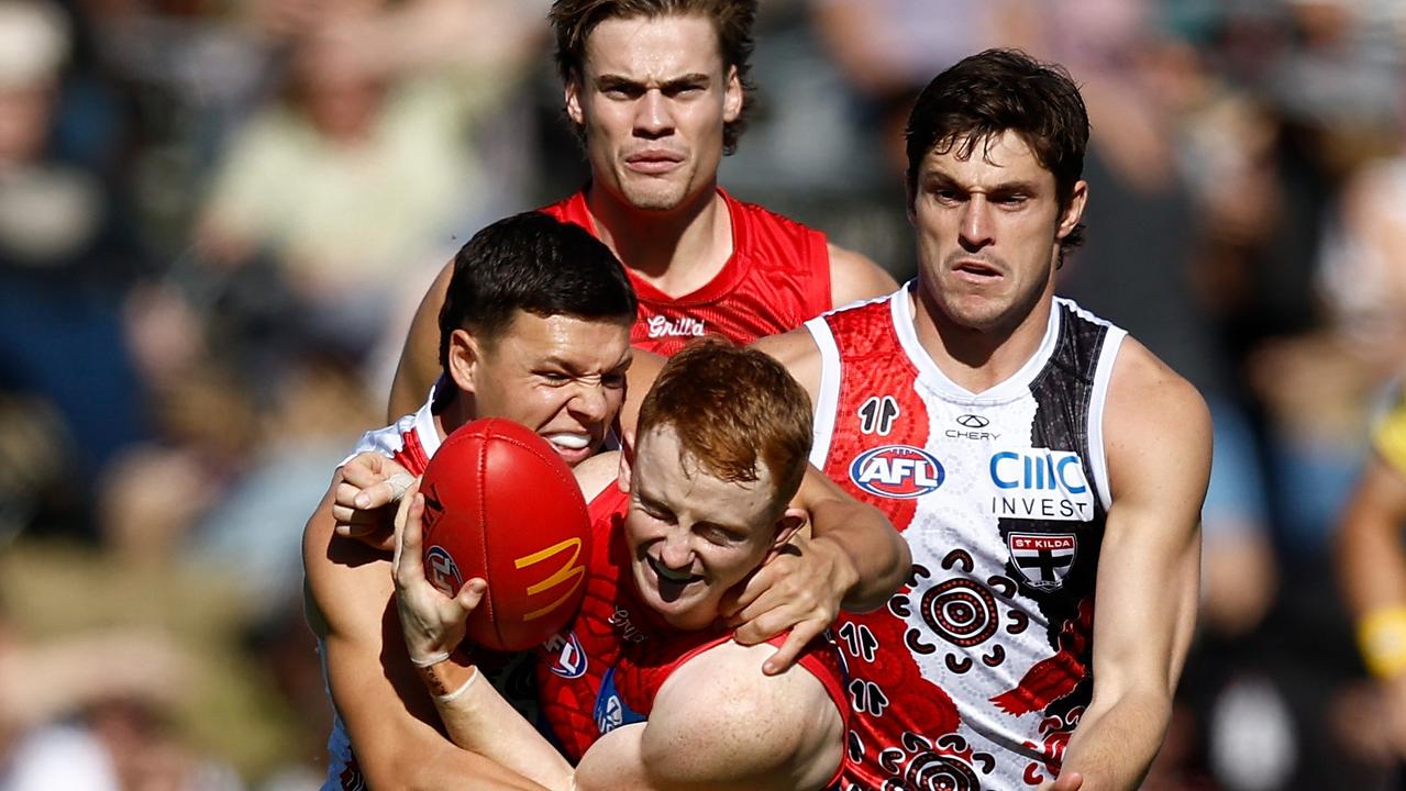 Saints blow Dess away early – but it’s come at a cost