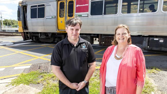 Lytton workers Chris Chandler and Bronwyn Brown, who have previously campaigned for a fix at the Lindum crossing. Picture: AAP Image/Richard Walker