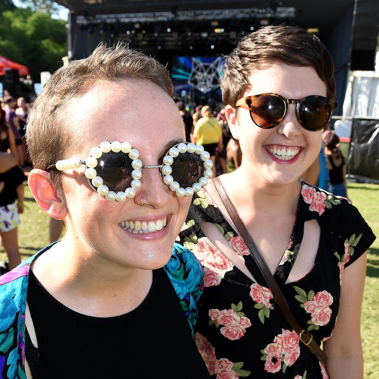 Katy Moir and Clare McKenzie at BASSINTHEGRASS 2015