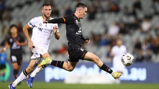 Brisbane’s Dylan Wenzel-Halls attempts to lob the goalkeeper at Campbelltown Stadium. Picture: Getty Images.