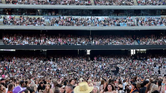 Almost 100,00 fans gathered. Picture: Jake Nowakowski