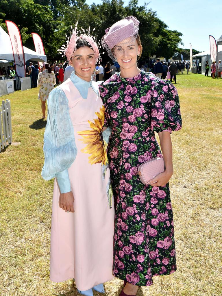 Burdekin Growers Race Day: Gallery Of 100-plus Fashion Photographs 