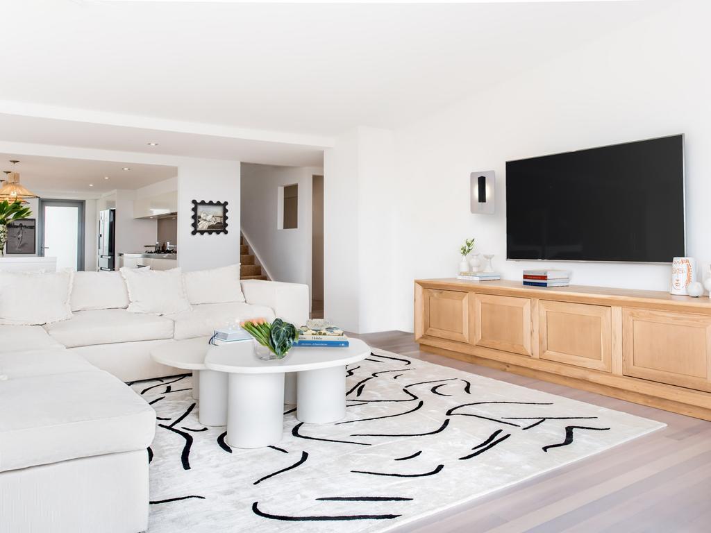 It can still be rented for as much as $3700 a night.