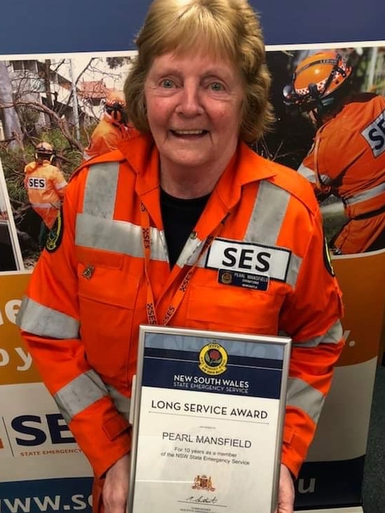 Newcastle City SES volunteer Pearl Mansfield receiving a long service award. Supplied.