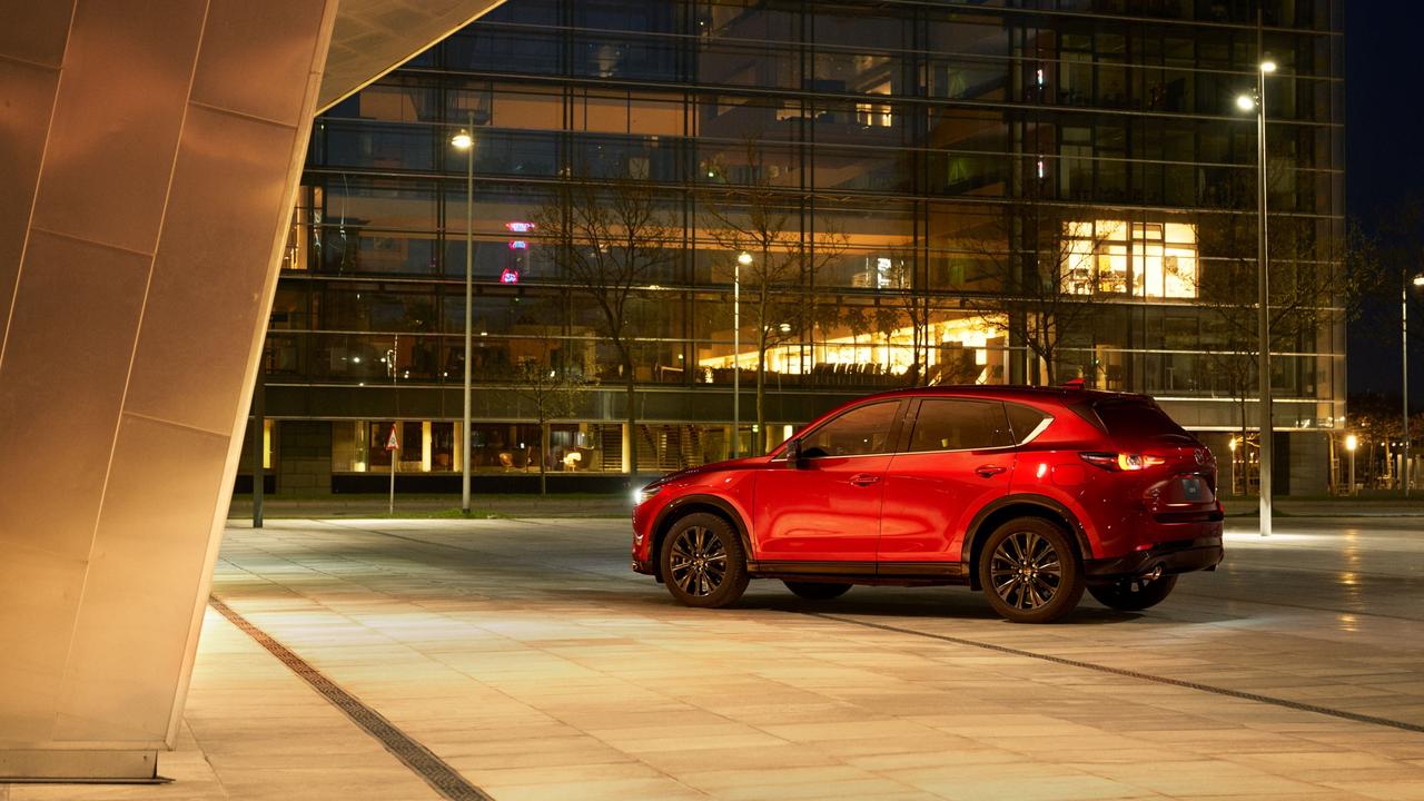 The CX-5 looks sharp on black alloys.