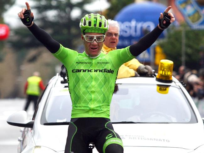 Clarke wins the GP Larciano. Photo: Graham Watson.