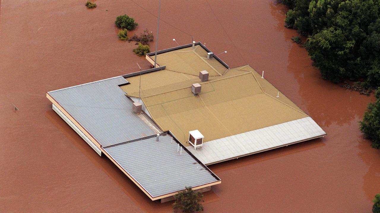 Flooded houses in Gympie, February 10, 1999. Photo: Nathan Richter
