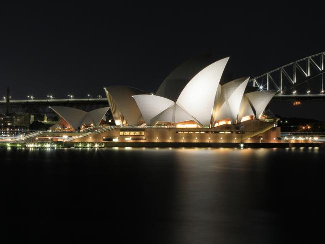 New migrants would be forced to move to regional areas and smaller states as the government tackles congestion and infrastructure shortages in Sydney and Melbourne. Picture: Damian Shaw