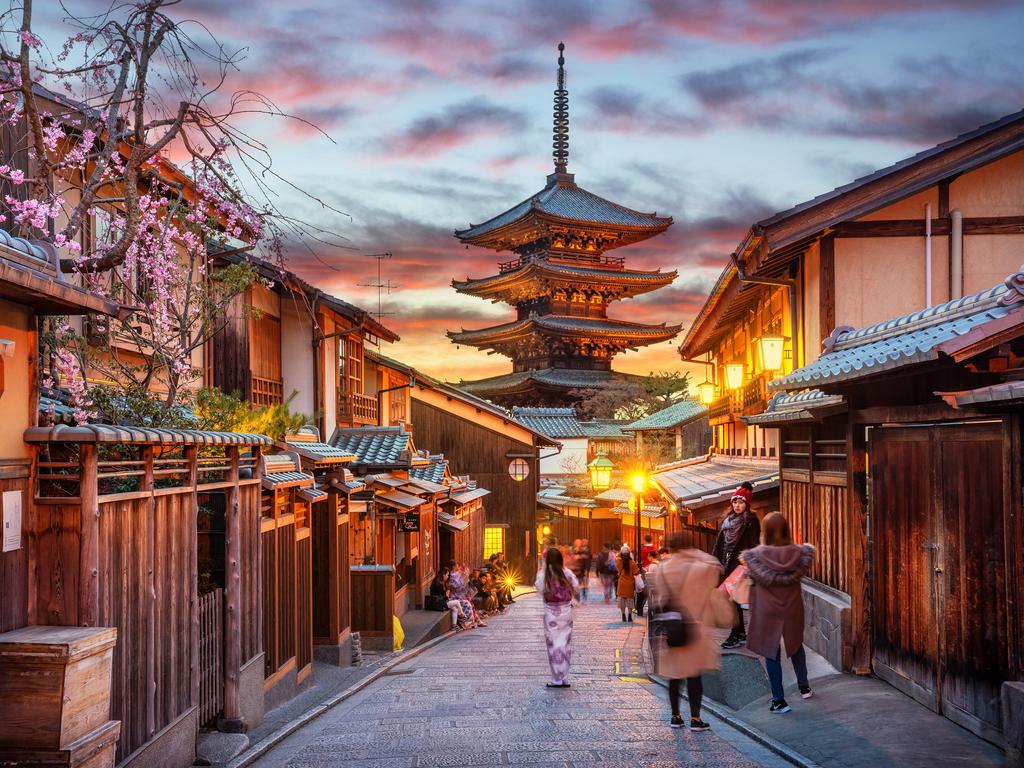 With the yen plummeting, a mid-range holiday in Japan that may have cost around $4,000 12-months ago, is now costing Aussies around $3,500, according to Flight Centre.