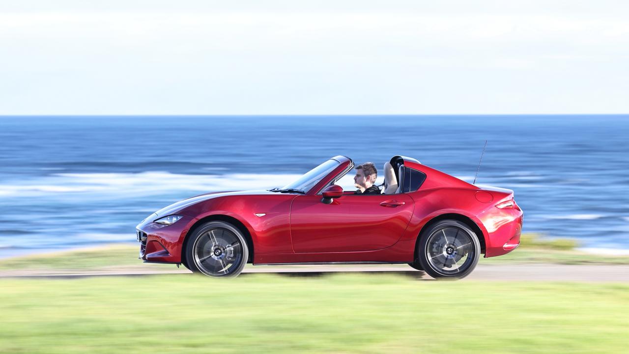 2024 Mazda MX-5 RF GT