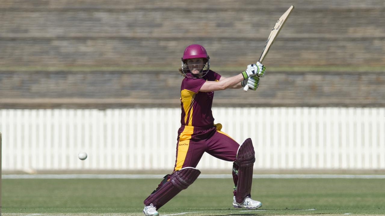 Jodie Fields bats for Queensland. Photo: Kevin Farmer.