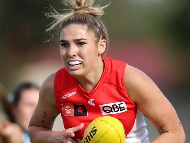 ADELAIDE, AUSTRALIA - OCTOBER 07: Alexia Hamilton of the Swans during the 2023 AFLW Round 06 match between the Port Adelaide Power and the Sydney Swans at Alberton Oval on October 07, 2023 in Adelaide, Australia. (Photo by Sarah Reed/AFL Photos via Getty Images)