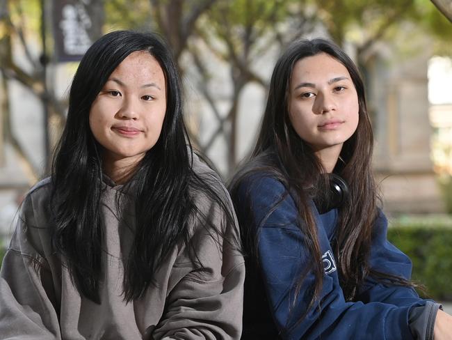 12/9/24. Students at AdelaideÃs new super-university will Ãno longer be expected to attend face-to-face lecturesÃ, instead being offered Ãasynchronous digital activitiesÃ in an online-first shift.Marley Wiltshire - 18 and Erin Nguyen - 18Picture: Keryn Stevens