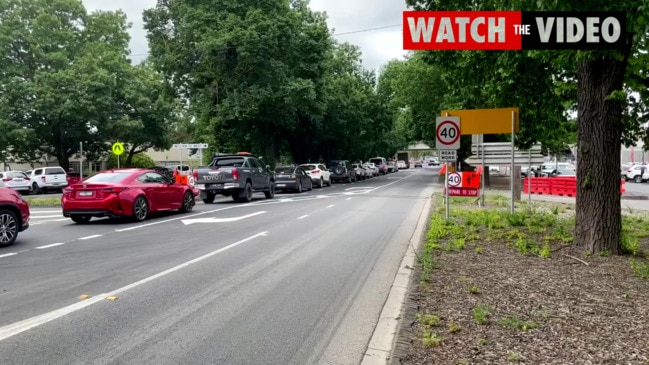 Traffic banking up along Maroondah Highway