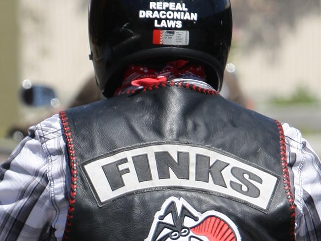 07/11/2009. Finks Motorcycle Club and Longriders Motorcycle Club and other clubs on a run around Adelaide to visit graves of mates. Pic. Tait Schmaal AA442686 Pic. Schmaal Tait