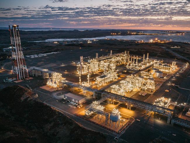 Pluto LNG Plant, onshore gas plant. Please credit Woodside