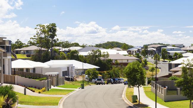 429 social housing households in Queensland have a gross assessable income of $80,000 a year or more.