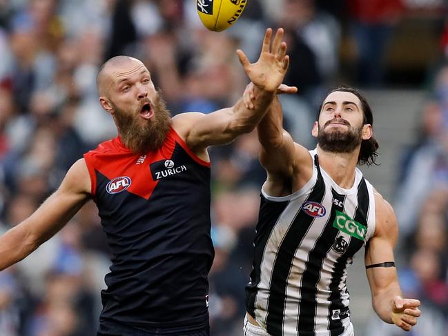 MELBOURNE, AUSTRALIA - JUNE 11: Brodie Grundy of the Magpies and Max Gawn of the Demons compete in a ruck contest during the 2018 AFL round 12 match between the Melbourne Demons and the Collingwood Magpies at the Melbourne Cricket Ground on June 11, 2018 in Melbourne, Australia. (Photo by Adam Trafford/AFL Media/Getty Images)