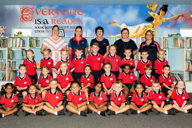 St Francis Xavier Catholic Primary School 2022 Prep class. (L-R) Teacher Lauren du Toit, teacher aide Kerry Gofton, teacher aide Kathy McLeod, teacher: Jodie Benfer, teacher Amanda Griffin. Back row: Gracie, Scarlett, Stella, Owen, Thomas, Astin, Alessio, Hudson, Halle; middle row: Cooper, Sienna, Alfie, Niamh, Wolf, Siya, Ethan, Jett; front row: Anylah, Julianna, Vann, Stephen, Sanvi, Riley, Billie-Laine, Levi, Maeve. Picture: Michaela Harlow MKY2022PREP