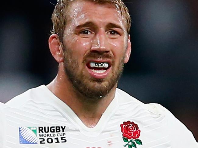 LONDON, ENGLAND - SEPTEMBER 26: Chris Robshaw of England looks on during the 2015 Rugby World Cup Pool A match between England and Wales at Twickenham Stadium on September 26, 2015 in London, United Kingdom. (Photo by Shaun Botterill/Getty Images)