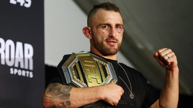 Aussie UFC champion Alex Volkanovski is desperate to defend his belt. Picture: Richard Dobson