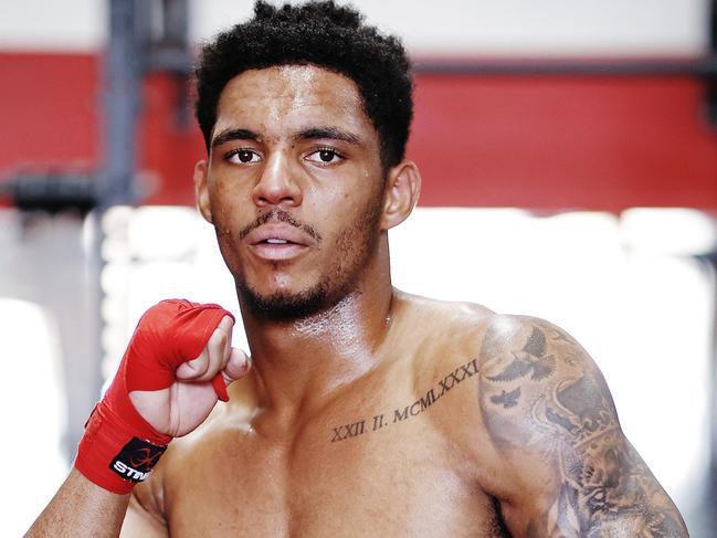 WEEKEND TELEGRAPH - 22.11.23MUST NOT PUBLISH BEFORE CLEARING WITH PIC EDITOR - NRL player Jason Saab pictured training for his professional boxing match at Final Round Gym in Prestons. Picture: Sam Ruttyn