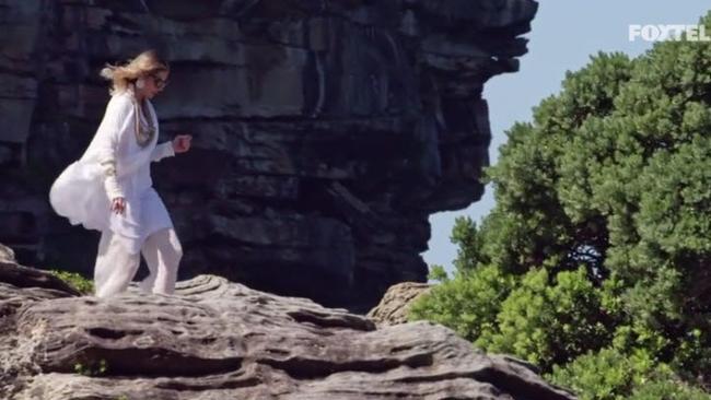 Athena, stumbling along the clifftops of Sydney in search of a clue