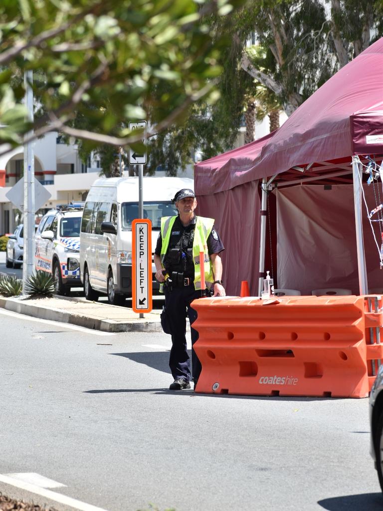 Traffic mayhem about 10.30am along Wharf St, Tweed Heads heading into the Griffith St Coolangatta checkpoint when the border bubble expanded on October 1, 2020. Photo: Jessica Lamb