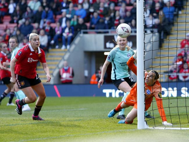 Melbourne Victory keeper Lydia Williams makes a save when at Brighton and Hove Albion. Picture: Getty