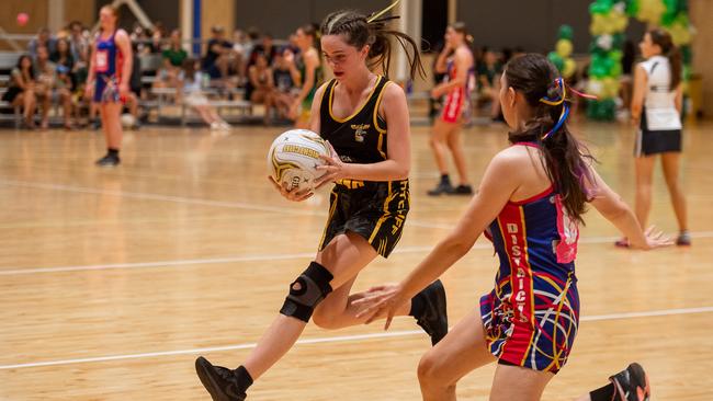 Northern Districts Eagles against Tigers Gold in the 2023 Darwin Netball under-17 Div 2 grand final. Picture: Pema Tamang Pakhrin