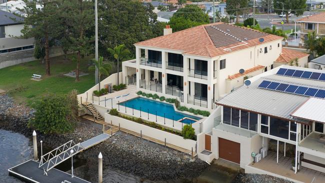 29 Furlong St, Broadbeach Waters