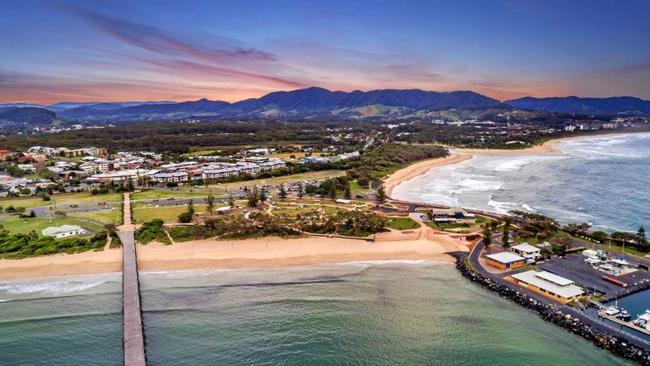 The State Government has plans for the Jetty Foreshores redevelopment but community groups and Indigenous Elders are uniting to make their voices heard.