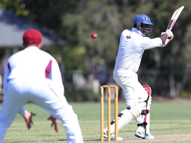 Broadbeach Robina batsman Dhanushka Mitipolarachchi. Picture: Glenn Hampson