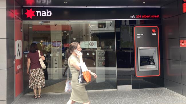 Customers are turned away from the NAB branch in Albert St, Brisbane. Picture: Kay Dibben