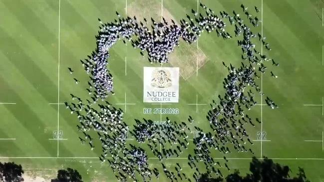  Amazing tribute to injured schoolboy