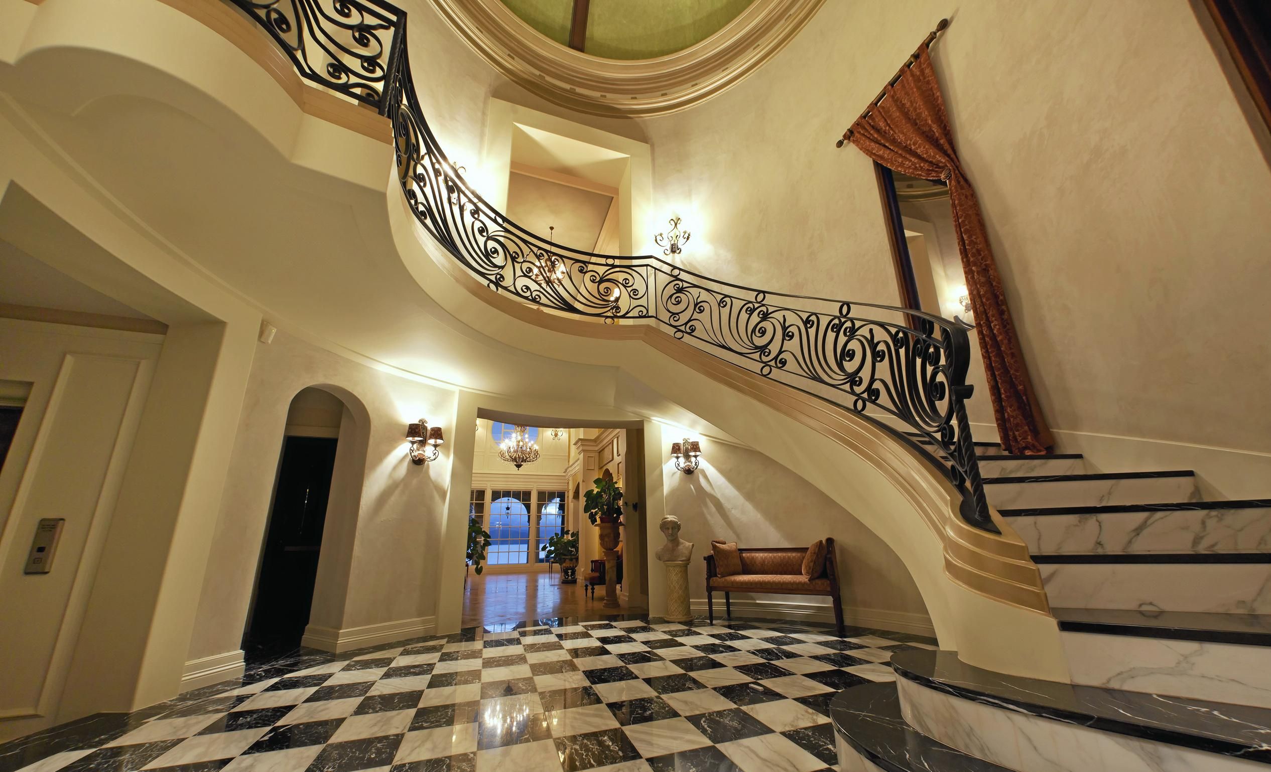 The entrance hall at Mandalay House.