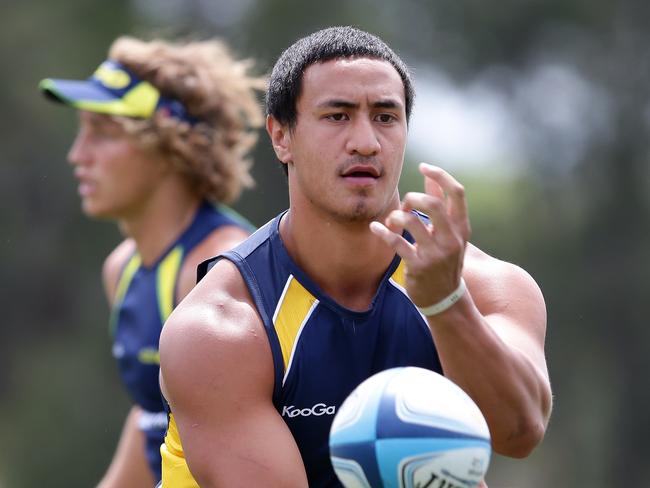 9/10/12 Australian Rugby 7's team train at Bond University on the Gold Coast. Lausi'i Taliauli. Pics Adam Head