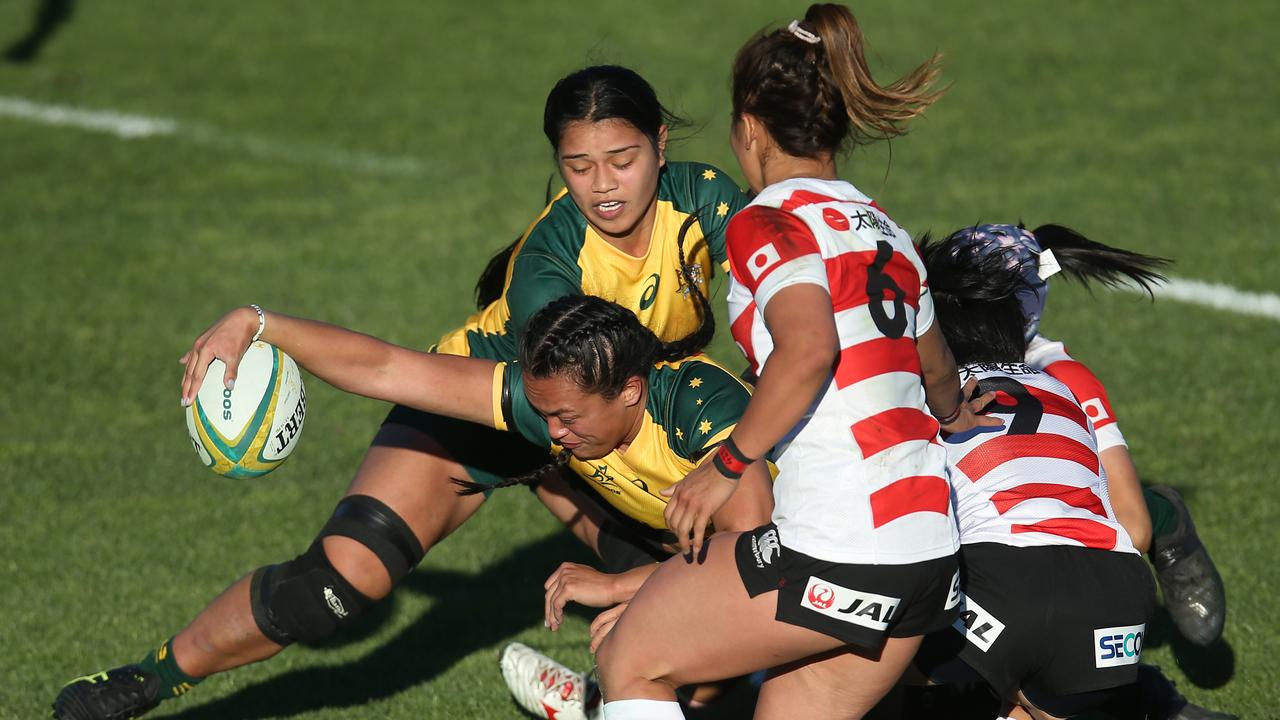 Ariana Hira-Herangi of the Wallaroos scores a try at Newcastle Sportsground.