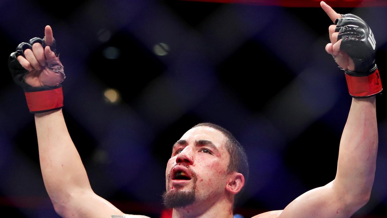 Robert Whittaker is set to defend his middleweight belt against Kelvin Gastelum.