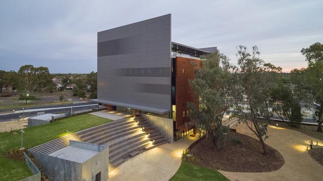 Shepparton Art Museum design by Denton Corker Marshall short-listed for the Victorian Architecture Awards MUST CREDIT – JOHN GOLLINGS