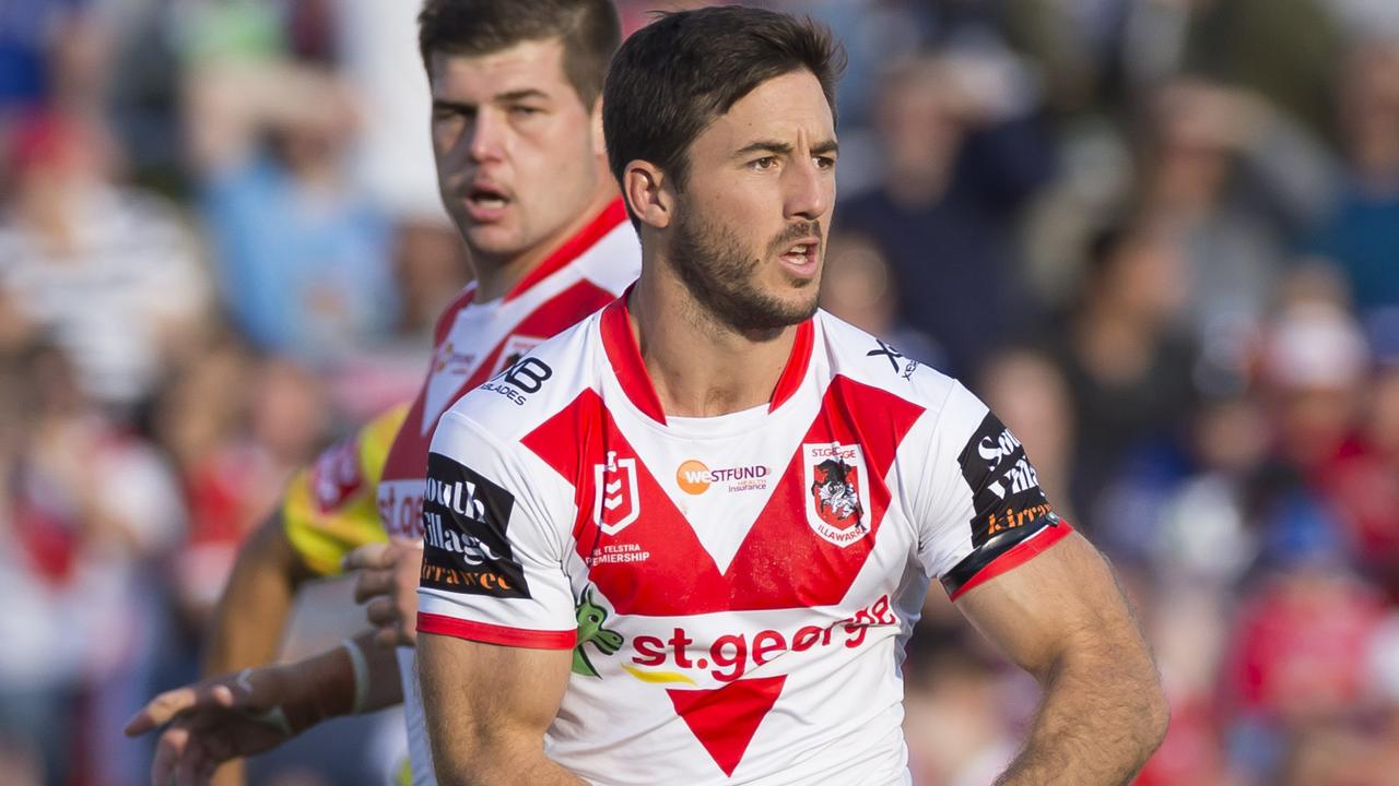 Ben Hunt produced a masterclass to lead the Dragons to a big win over the Bulldogs. 
