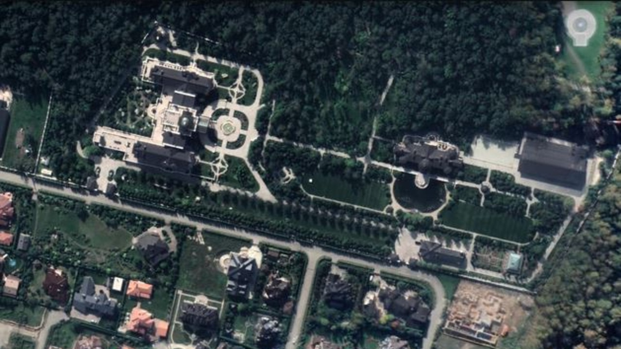 A Google Earth satellite image purporting to show Vladimir Putin's latest real estate purchase – a palace-like mansion in Moscow worth $2.08 billion.
