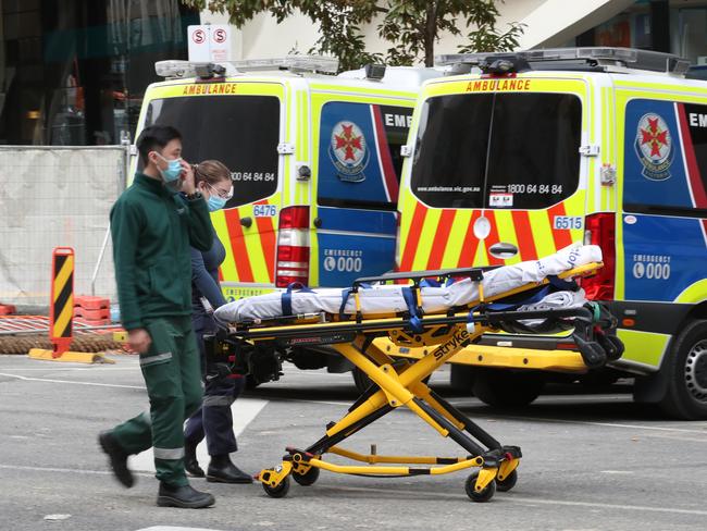 It was taking an average of about 50 minutes for people to be offloaded from their stretcher after arriving at hospital, a 20-minute increase from late 2019. Picture: NCA NewsWire / David Crosling