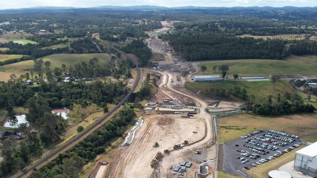 The $1 billion Bruce Highway Upgrade – Woondum to Curra – Section D project is scheduled for completion by mid-2024, weather permitting. Photo: TMR.