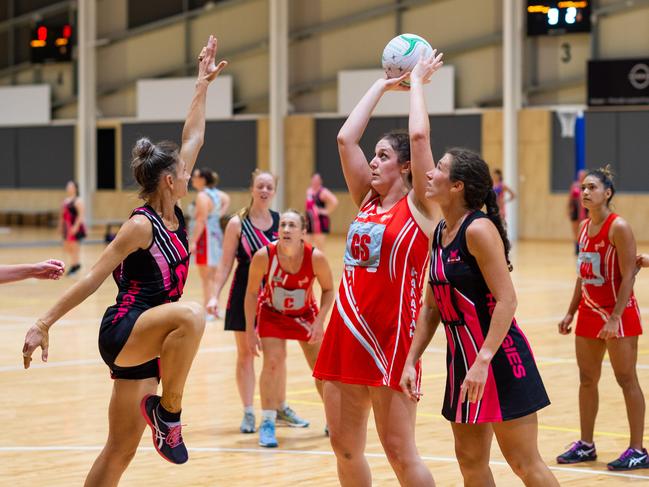 Waratah’s player-coach Alyce Casilli sealed the win over Pints with a last second goal. Photo: Che Chorley