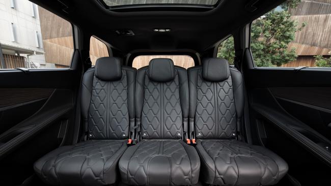 Rear seats in the Peugeot 5008 GT.