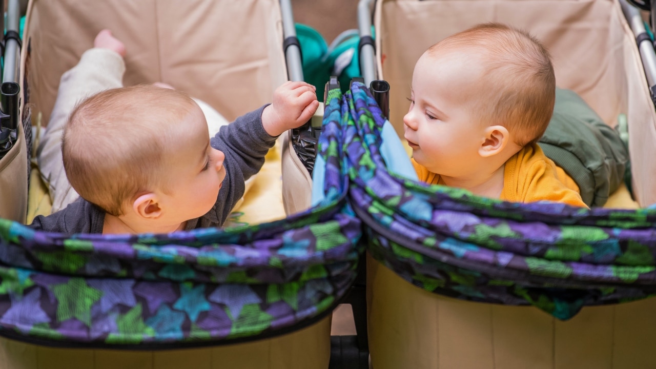 Twin prams cheap baby bunting