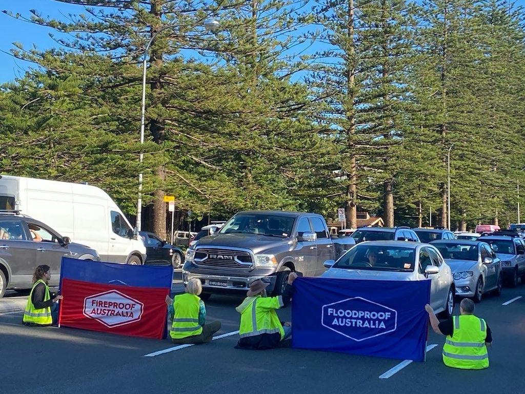 Fireproof Australia have once again blocked the spit bridge.