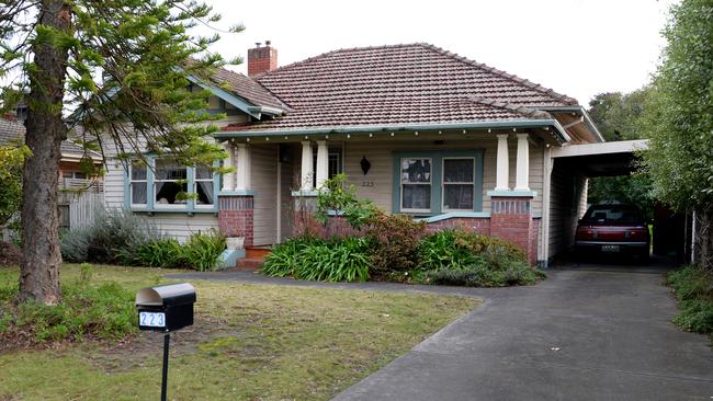 The Whitehorse Rd home in Blackburn where Ms Miller was found dead. Picture: NCA NewsWire/Andrew Henshaw