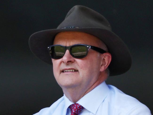 MELBOURNE . 27/12/2022.  Boxing Day Test match. Day 2. Australia vs South Africa at the MCG.   Prime Minister Anthony Albanese watches the cricket today   . Picture by Michael Klein